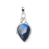 Přívěsek keltský uzel ve tvaru obrácené slzy ze stříbra 925