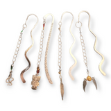 Signet sorcière et sorcier avec couleurs et charme de la maison